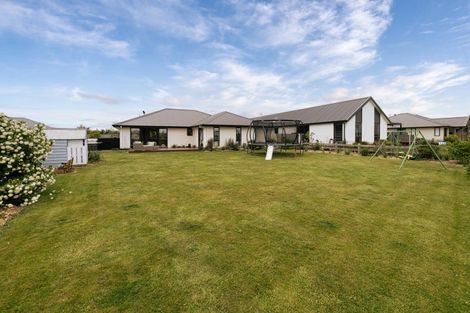 Photo of property in 4 West Bay Place, Huntingdon, Ashburton, 7774