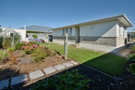 Photo of property in 141 Macandrew Road, South Dunedin, Dunedin, 9012