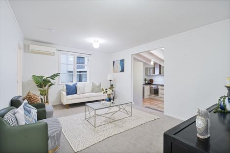Photo of property in 12a Kallu Crescent, Mount Roskill, Auckland, 1041