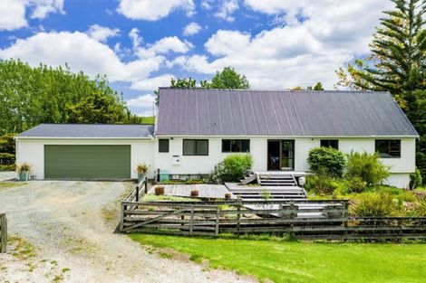 Photo of property in 750 Waiotira Road, Waiotira, 0193