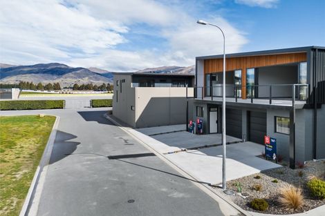 Photo of property in 10 Le Mans Grove, Cromwell, 9384