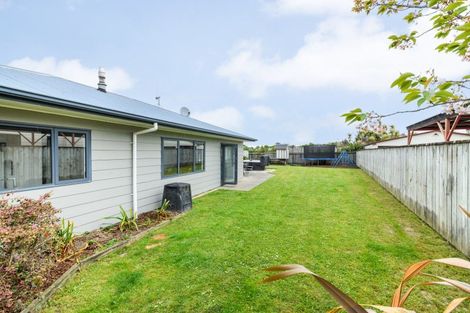 Photo of property in 4 Almond Grove, Feilding, 4702