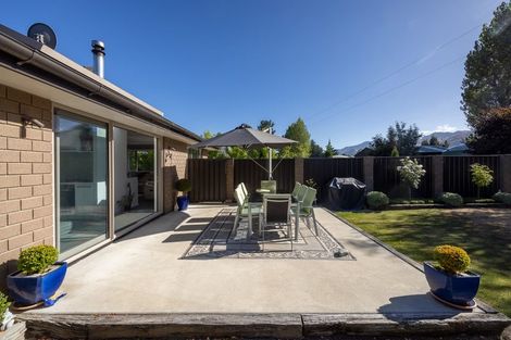 Photo of property in 11 Long Grass Place, Hawea Flat, Wanaka, 9382