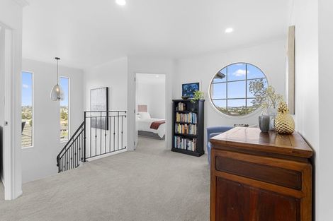 Photo of property in 123 Grovenor Drive, Orewa, 0931