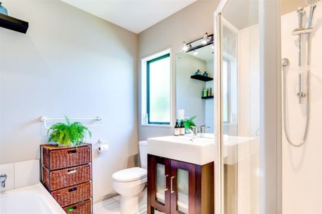 Photo of property in 52b Allens Lane, Clive, 4102