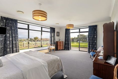 Photo of property in 58 Rodeo Drive, Kelvin Grove, Palmerston North, 4414
