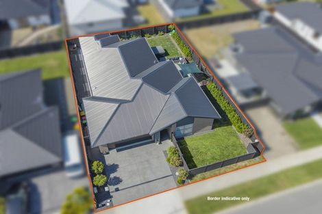Photo of property in 28 Te Hurunui Drive, Pegasus, 7612