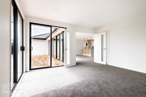 Photo of property in 29 Woodford Avenue, Woodend, 7610