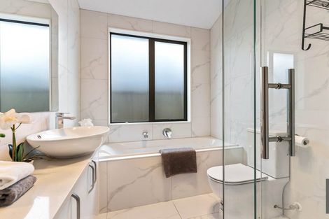 Photo of property in 13 Huahua Crescent, Papakura, 2110