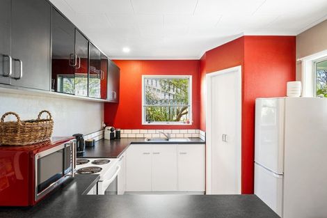 Photo of property in 29a Robson Street, Stokes Valley, Lower Hutt, 5019