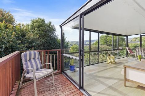 Photo of property in 9 Brasenose Place, Tawa, Wellington, 5028