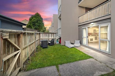 Photo of property in 1/30 Mathesons Road, Phillipstown, Christchurch, 8011