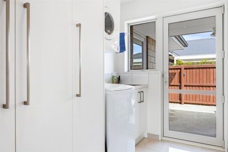 Photo of property in 17 Walnut Way, Rangiora, 7400