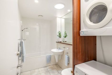 Photo of property in Bridgewater Apartments, 308/7 Te Rangi Cross Road, Paihia, 0200