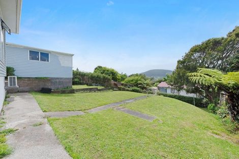 Photo of property in 26 Franklyn Road, Tawa, Wellington, 5028