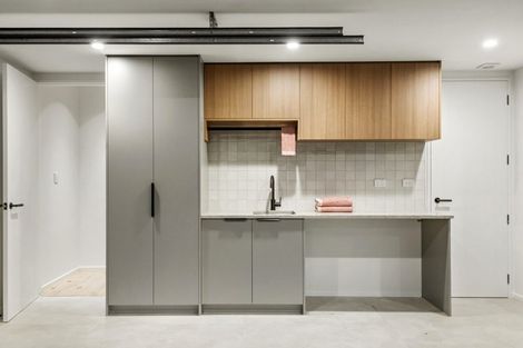 Photo of property in 8a Serrata Place, Browns Bay, Auckland, 0630