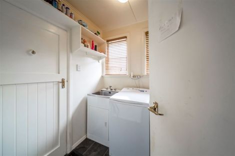 Photo of property in 68 Parsons Street, Frankleigh Park, New Plymouth, 4310