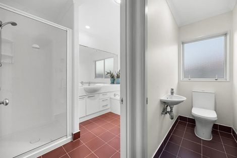 Photo of property in 8 William Woods Court, Flat Bush, Auckland, 2016