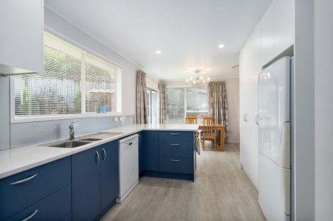 Photo of property in 17 Fitzwater Place, Henderson, Auckland, 0612