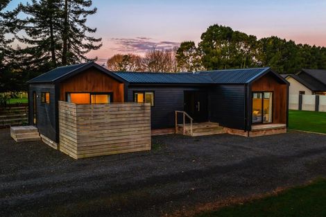 Photo of property in 10 Brighton Grove, Newstead, Hamilton, 3286