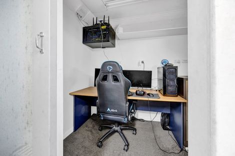 Photo of property in 5 Scott Street, Moturoa, New Plymouth, 4310