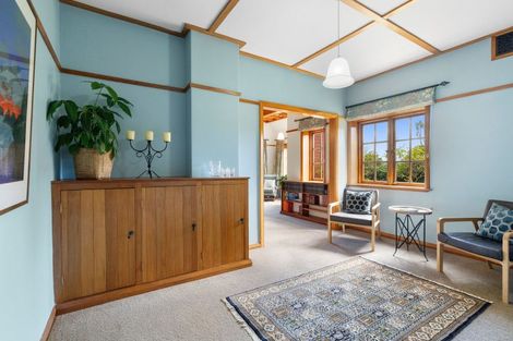 Photo of property in 10 Maire Street, Eastbourne, Lower Hutt, 5013