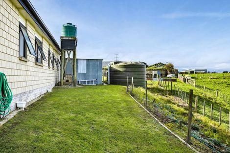 Photo of property in 902 Ararata Road, Ararata, Hawera, 4674