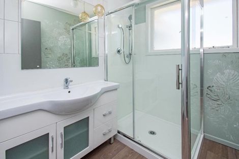 Photo of property in 50 Watts Road, Manurewa, Auckland, 2102