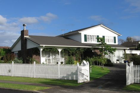 Photo of property in 3 Raddock Place, Farm Cove, Auckland, 2012