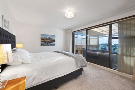 Photo of property in 2/9 Takutai Avenue, Bucklands Beach, Auckland, 2012