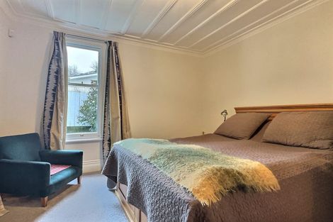 Photo of property in 37 Milton Road, Bluff Hill, Napier, 4110