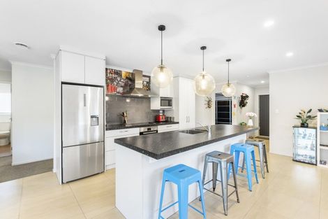 Photo of property in 2 Pams Way, Pokeno, 2471