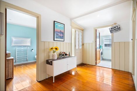 Photo of property in 6 Shortland Street, Regent, Whangarei, 0112