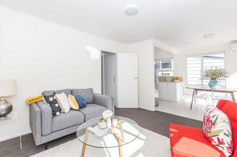 Photo of property in 59a Hungerford Road, Houghton Bay, Wellington, 6023