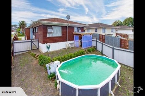 Photo of property in 23 Lane Road, Weymouth, Auckland, 2103
