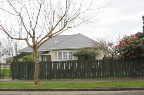 Photo of property in 1 Princes Street, Levin, 5510