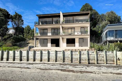 Photo of property in 8a Crispe Road, Clarks Beach, 2122