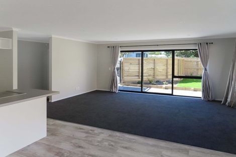 Photo of property in 2/25 Benge Crescent, Naenae, Lower Hutt, 5011