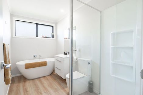 Photo of property in 4 Hauruia Way, Pyes Pa, Tauranga, 3112