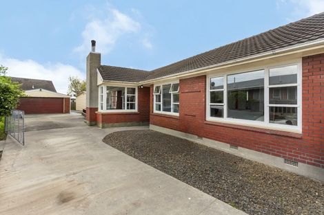 Photo of property in 23 Lochee Road, Upper Riccarton, Christchurch, 8041