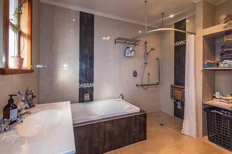 Photo of property in 7 Wilson Road, Hunterville, 4730