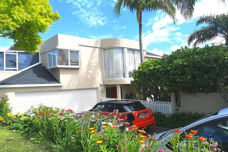 Photo of property in 36 Loloma Drive, Half Moon Bay, Auckland, 2012