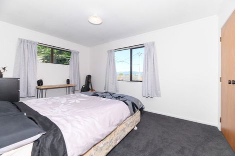 Photo of property in 2/68 View Road, Henderson, Auckland, 0612