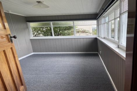 Photo of property in 10 Severn Street, Green Island, Dunedin, 9018