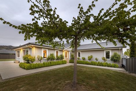 Photo of property in 20 Missy Crescent, Mount Pisa, Cromwell, 9383