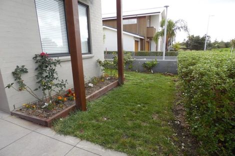 Photo of property in 47 Station Street, Hobsonville, Auckland, 0616