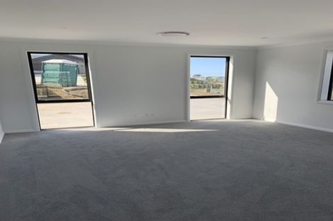 Photo of property in 10 Oyster Drive, Cooks Beach, Whitianga, 3591