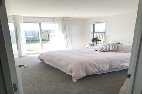 Photo of property in 19 Maka Lane, Halswell, Christchurch, 8025