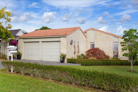 Photo of property in 71 Sandspit Road, Shelly Park, Auckland, 2014