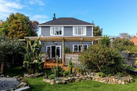 Photo of property in 16 Maranui Street, Welbourn, New Plymouth, 4310
